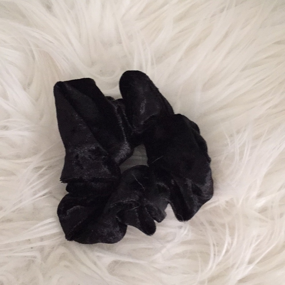 Scrunchies - Picture 3 of 5